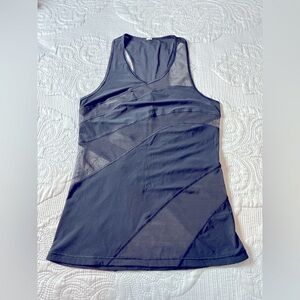Lululemon Athletica tops black size 6